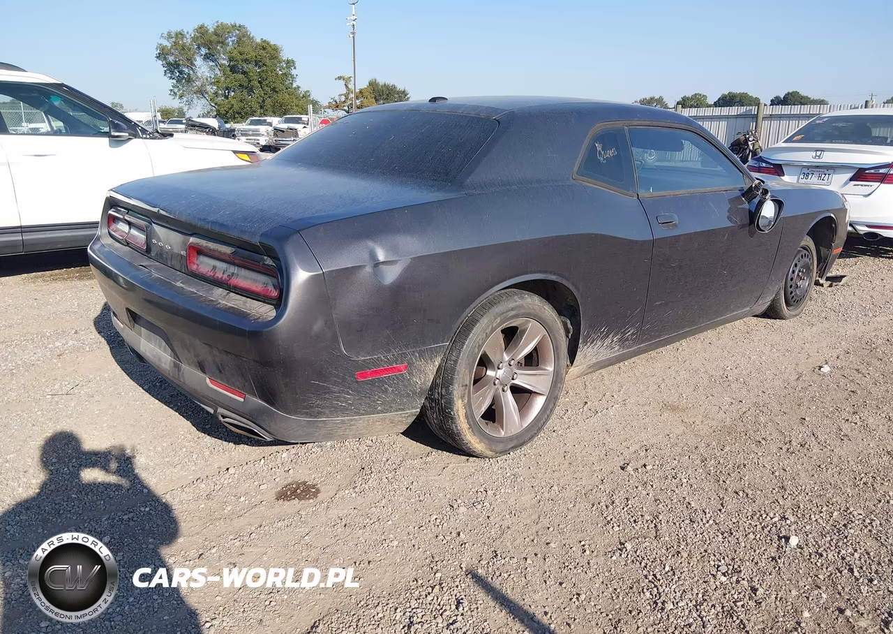 2016 Dodge Challenger Sxt VIN:2C3CDZAG8GH100763 - 4