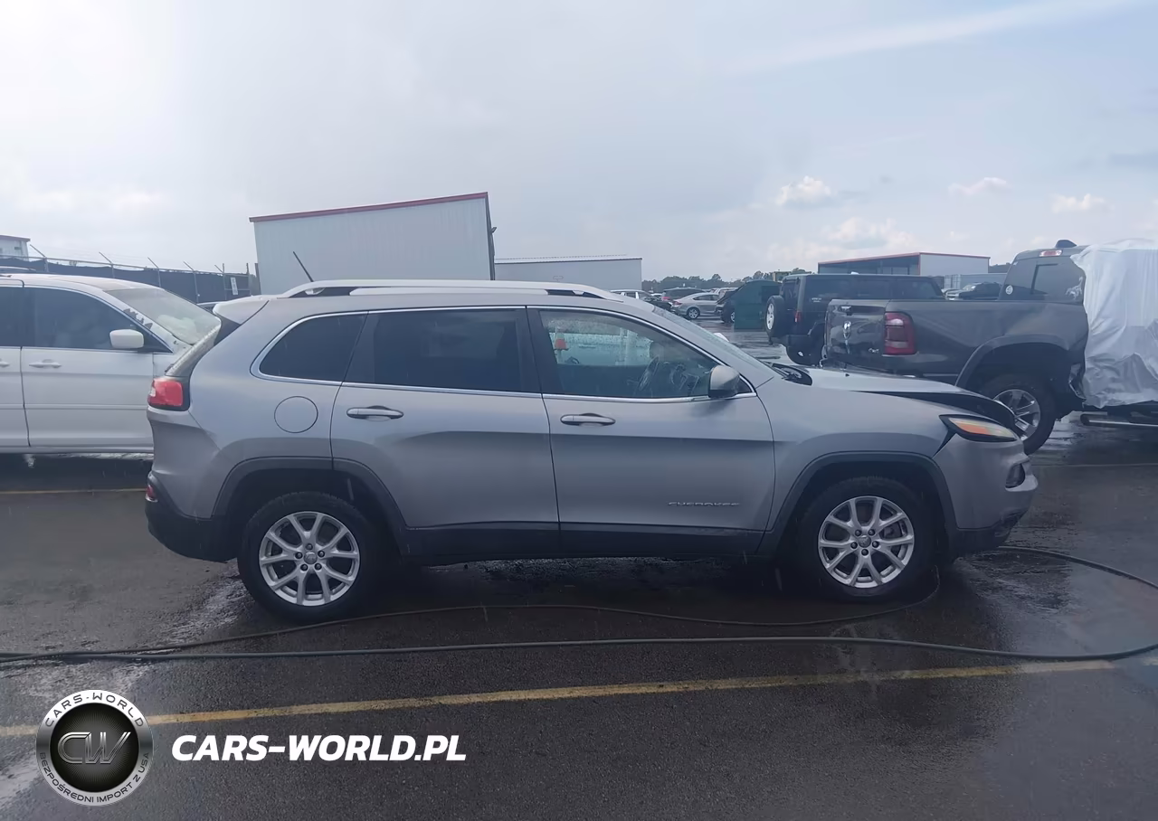 2014 Jeep Cherokee Latitude VIN:1C4PJLCS3EW148917 - 13