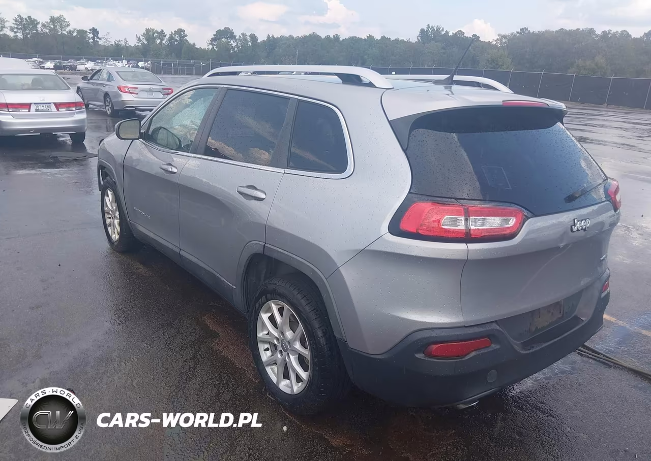 2014 Jeep Cherokee Latitude VIN:1C4PJLCS3EW148917 - 3