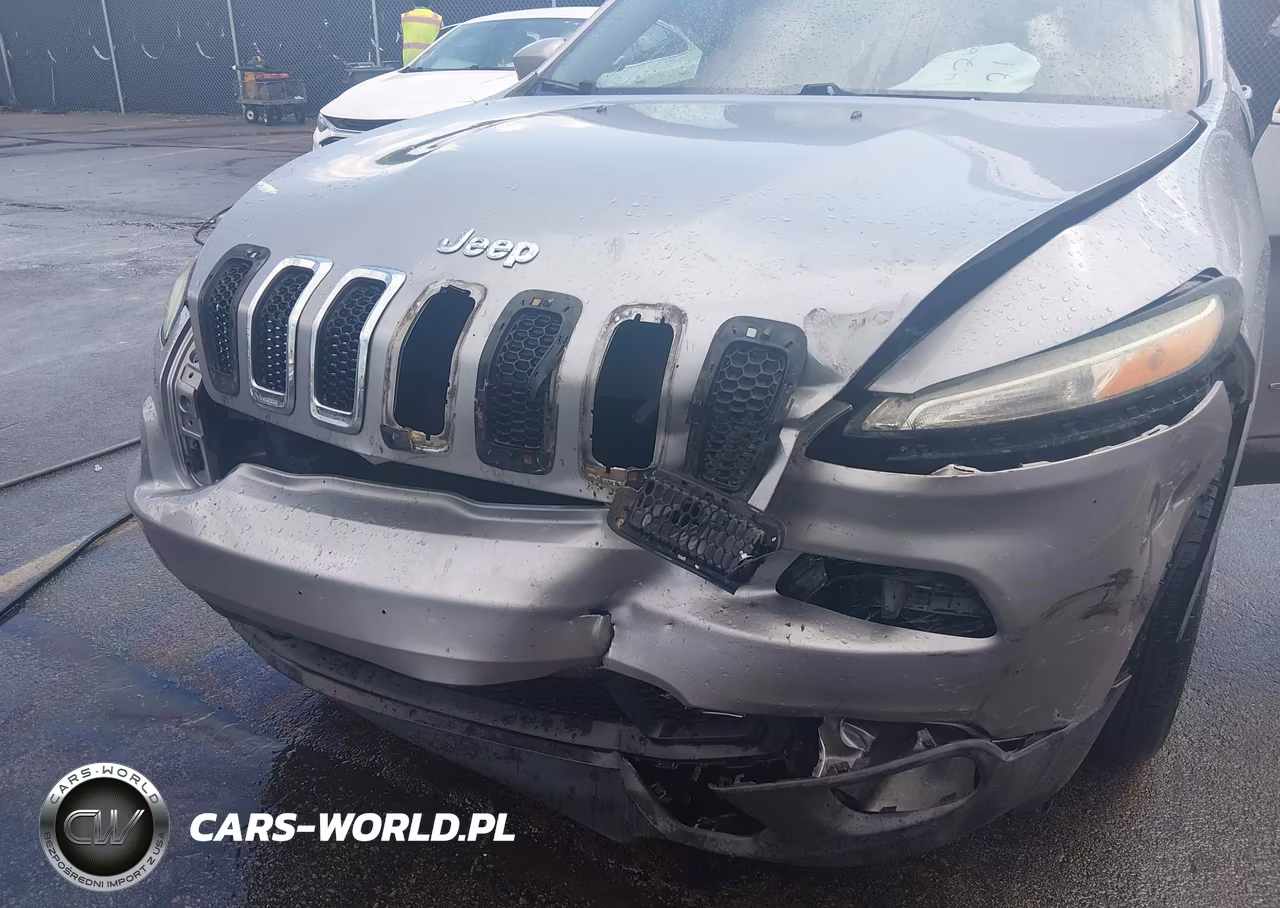 2014 Jeep Cherokee Latitude VIN:1C4PJLCS3EW148917 - 6