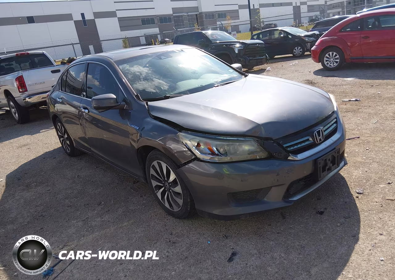 2015 Honda Accord Hybrid Touring – zdjęcie 1 z 16