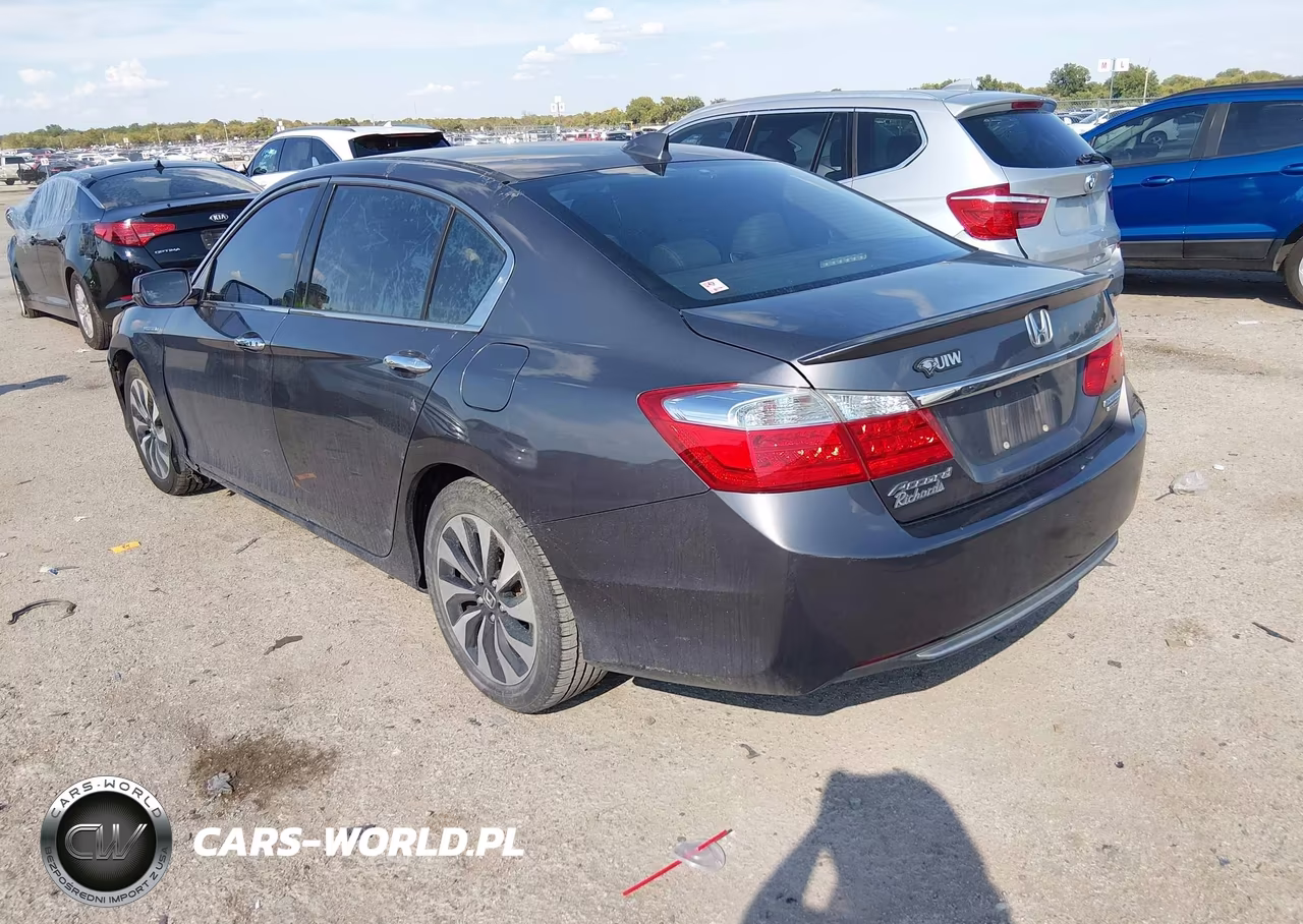 2015 Honda Accord Hybrid Touring VIN:1HGCR6F73FA007989 - 3