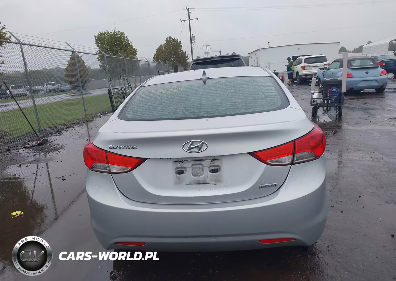 2013 Hyundai Elantra Limited VIN:5NPDH4AE3DH157719 - 16