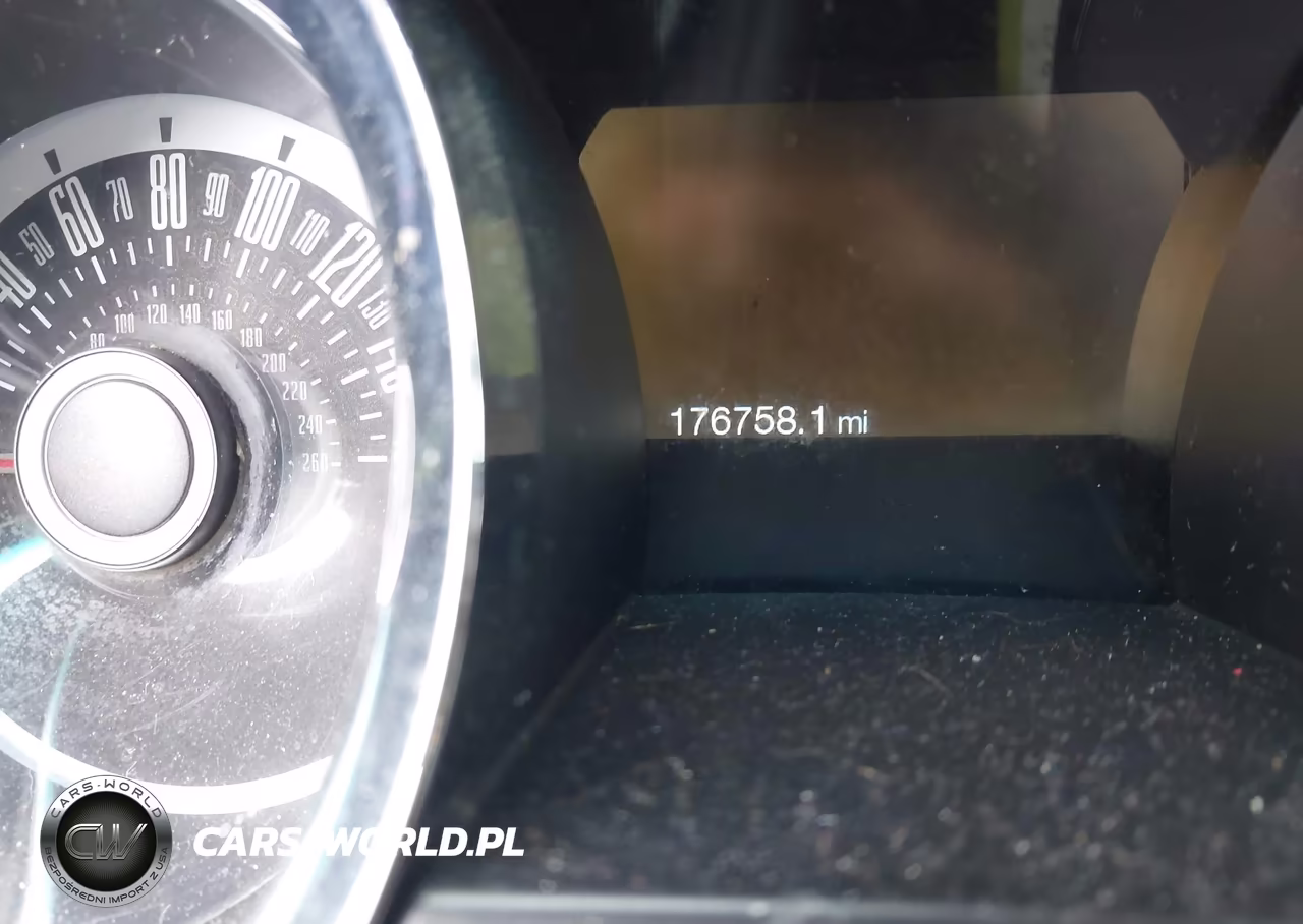 2013 Ford Mustang V6 Premium VIN:1ZVBP8EM7D5229425 - 7