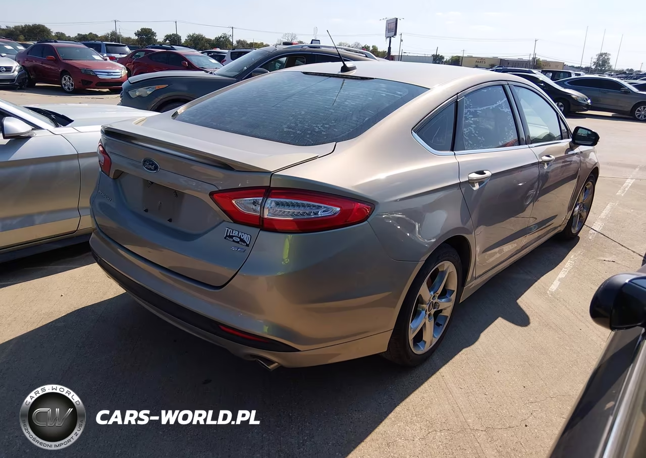 2015 Ford Fusion Se VIN:3FA6P0H77FR182107 - 4