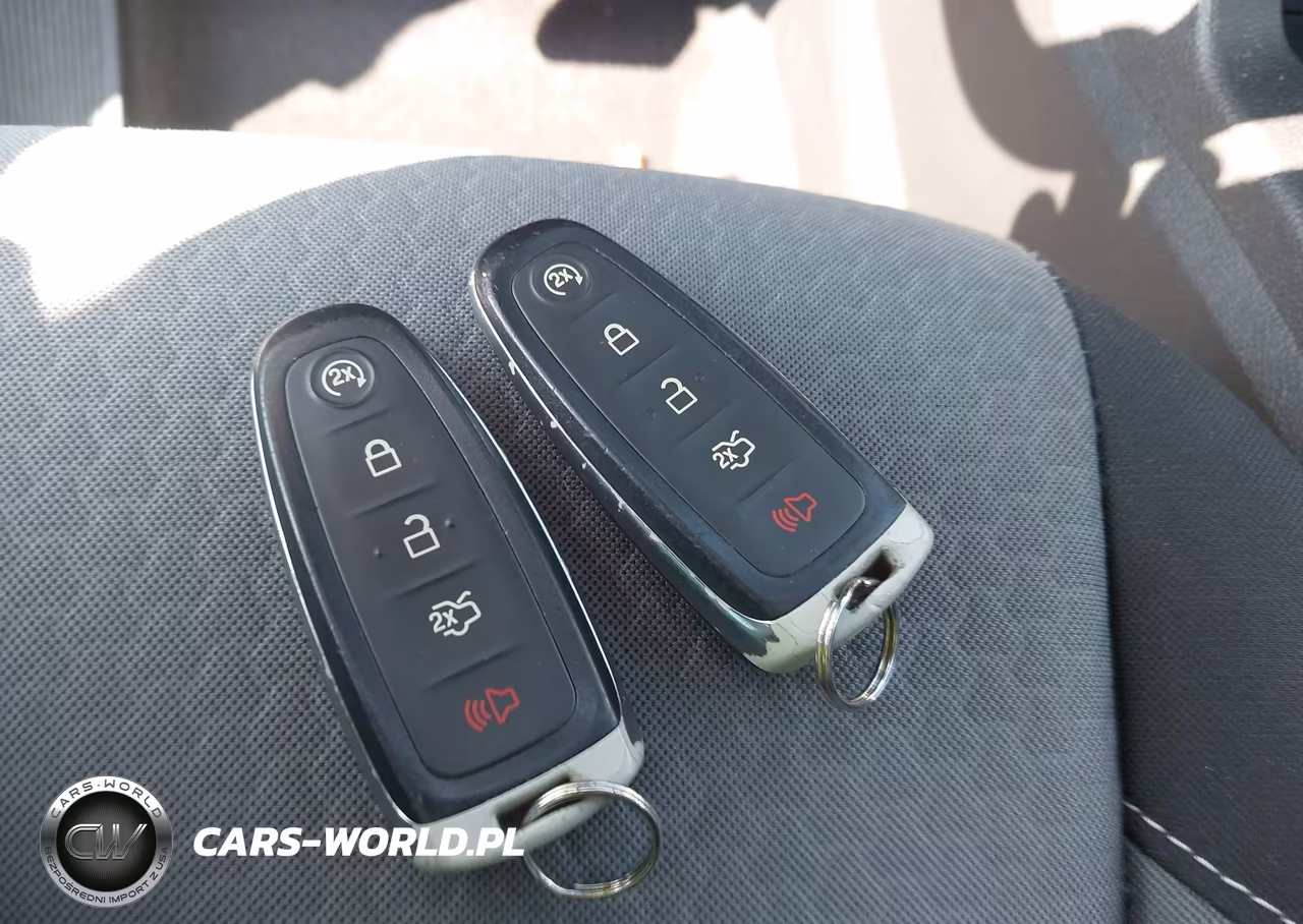 2019 Ford Escape Se VIN:1FMCU9GD2KUA38867 - 11