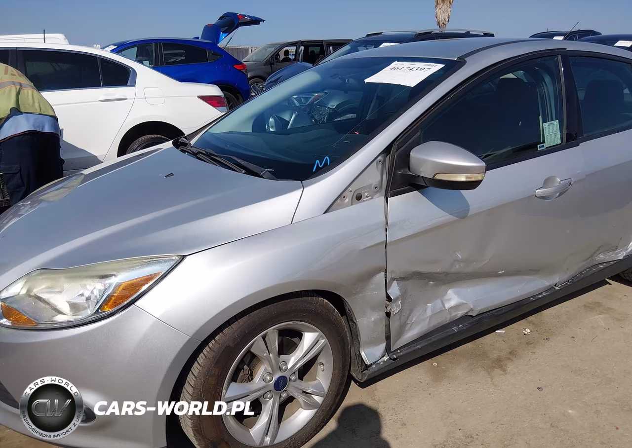2014 Ford Focus Se VIN:1FADP3F2XEL261977 - 6