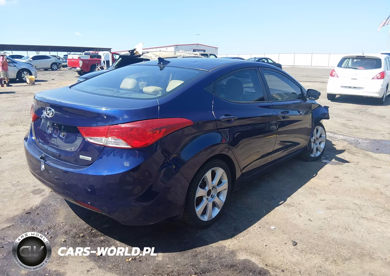 2013 Hyundai Elantra Limited VIN:5NPDH4AEXDH341359 - 4