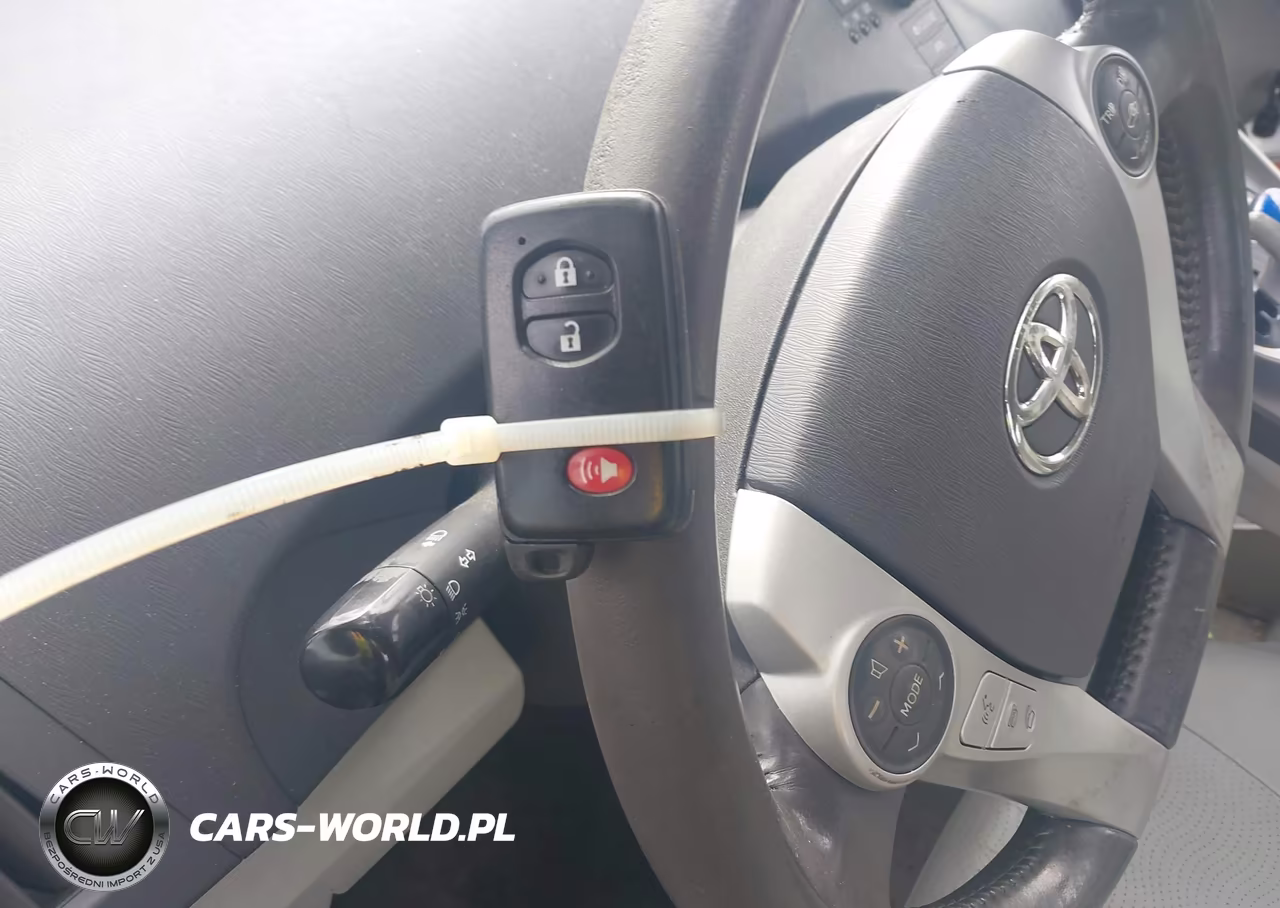 2010 Toyota Prius Iv VIN:JTDKN3DU8A0073630 - 11