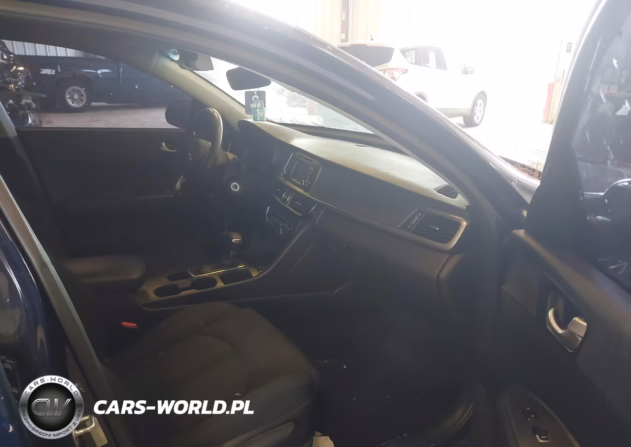 2017 Kia Optima Lx VIN:5XXGT4L30HG163065 - 5