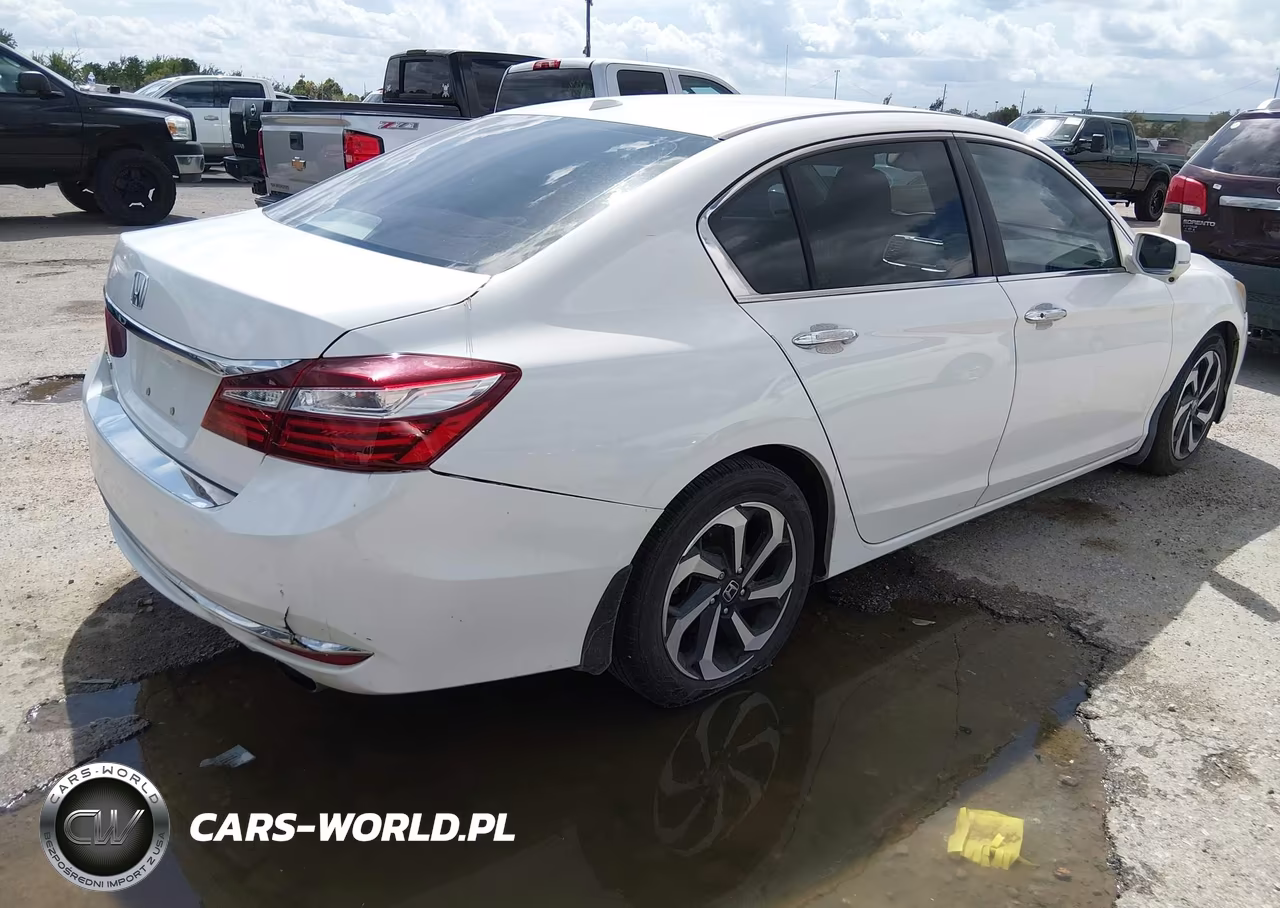 2017 Honda Accord Ex-L VIN:1HGCR2F85HA305237 - 4