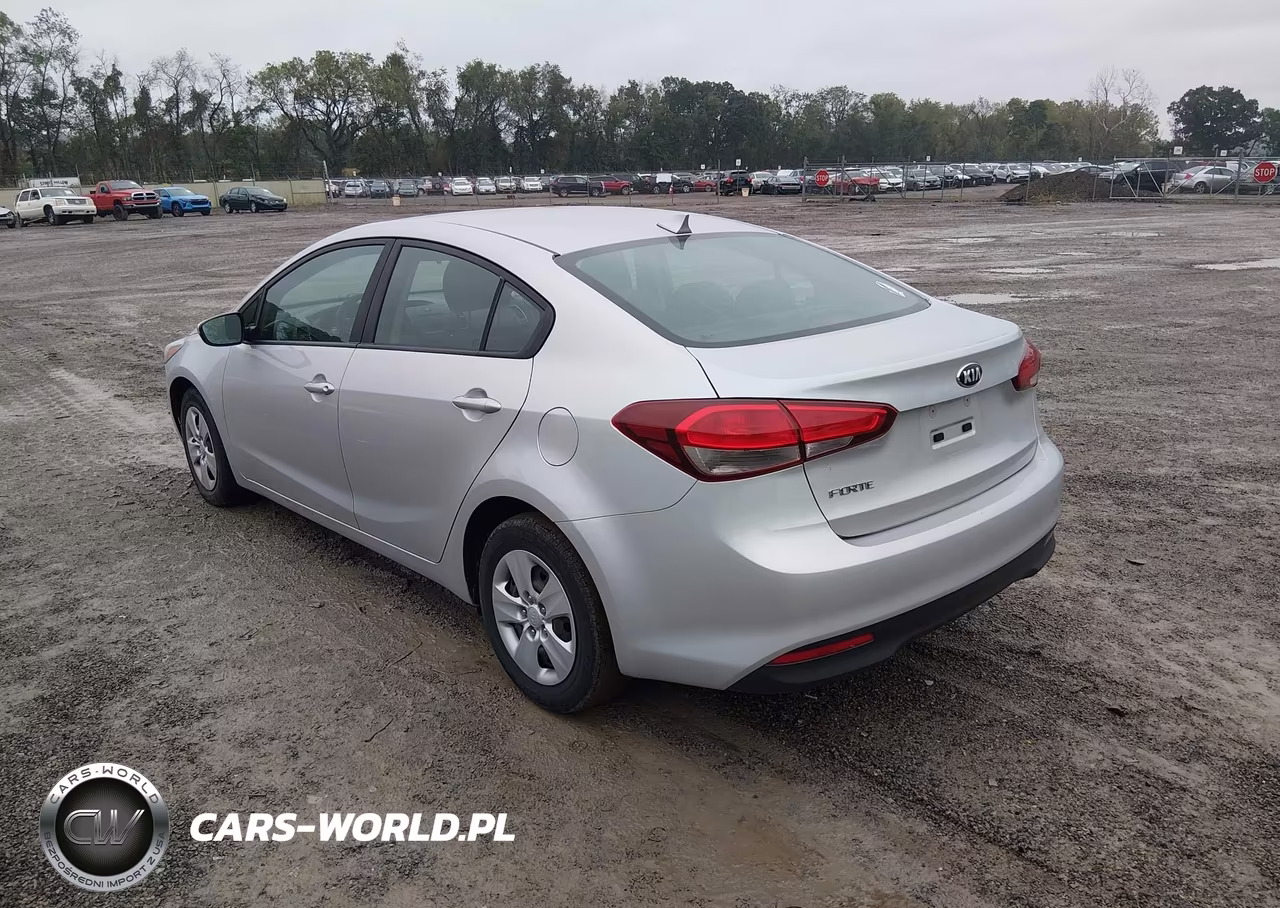 2017 Kia Forte Lx VIN:3KPFK4A75HE076176 - 3