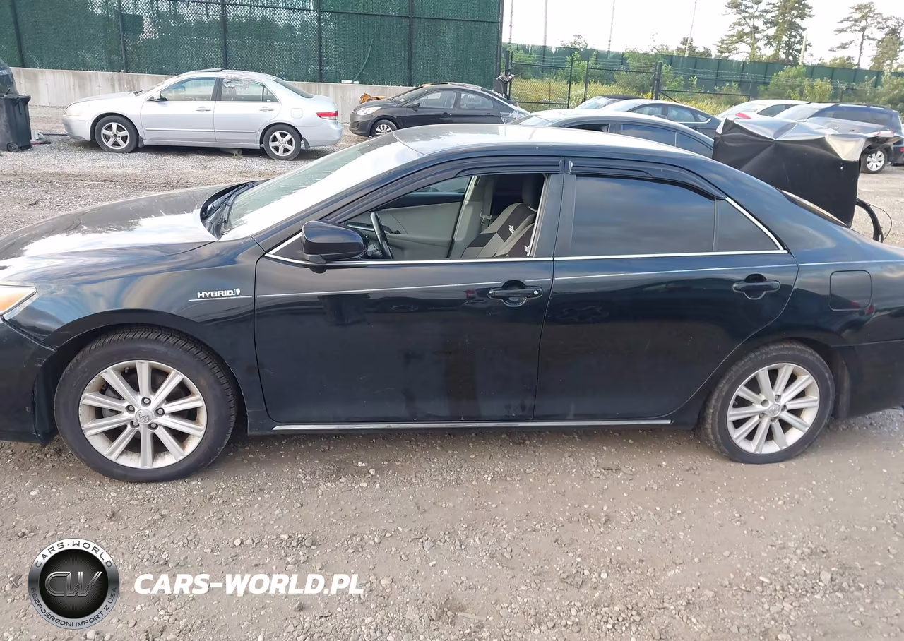 2014 Toyota Camry Hybrid Xle VIN:4T1BD1FK1EU111972 - 14