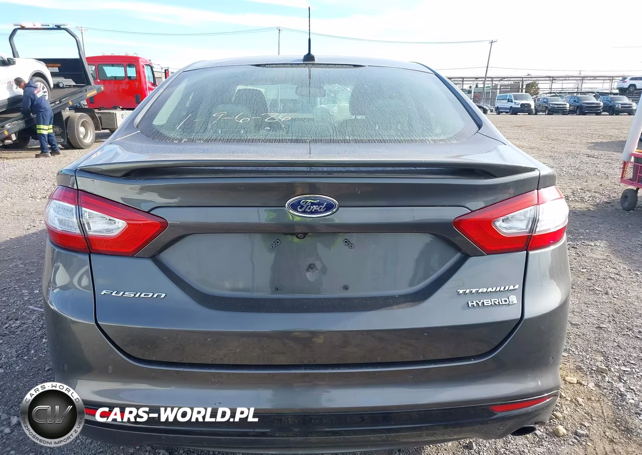 2016 Ford Fusion Hybrid Titanium VIN:3FA6P0RU4GR325200 - 16