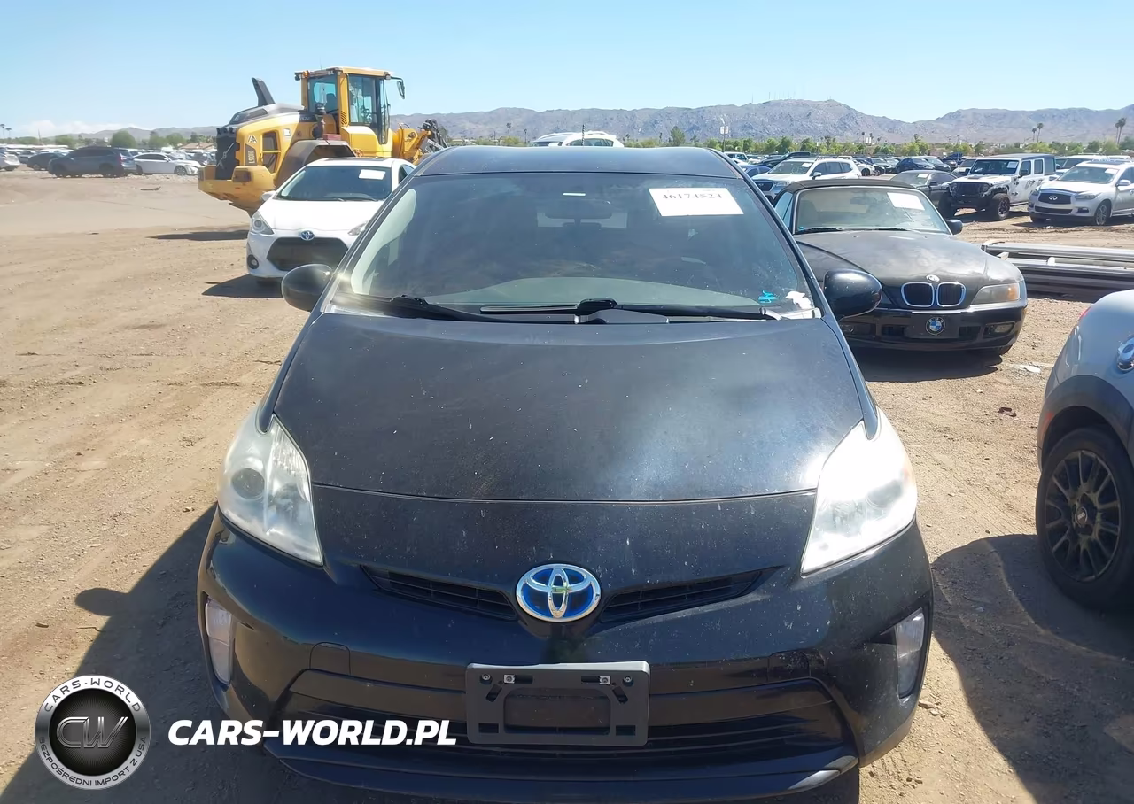 2012 Toyota Prius Three VIN:JTDKN3DU4C5520993 - 12