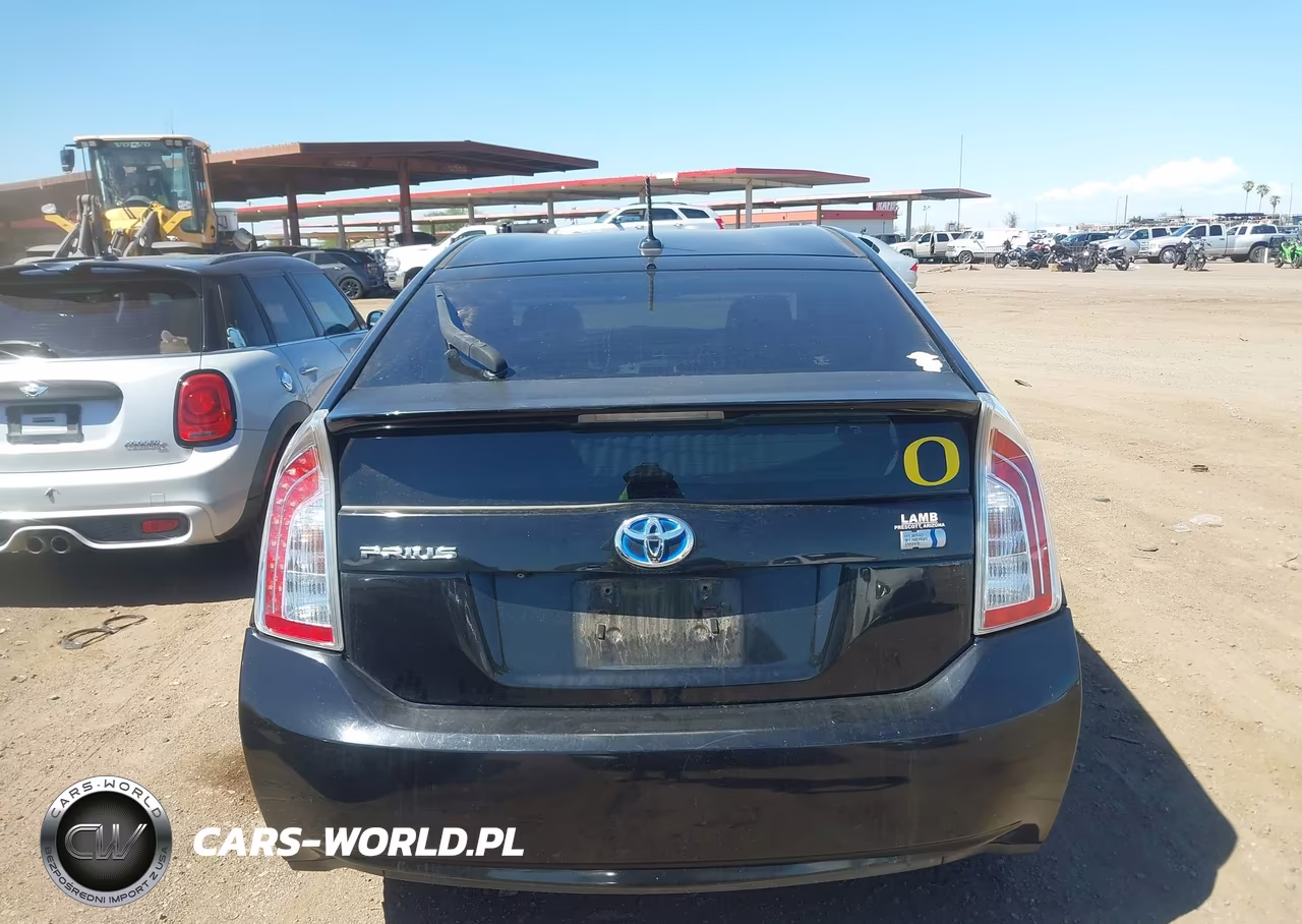 2012 Toyota Prius Three VIN:JTDKN3DU4C5520993 - 16
