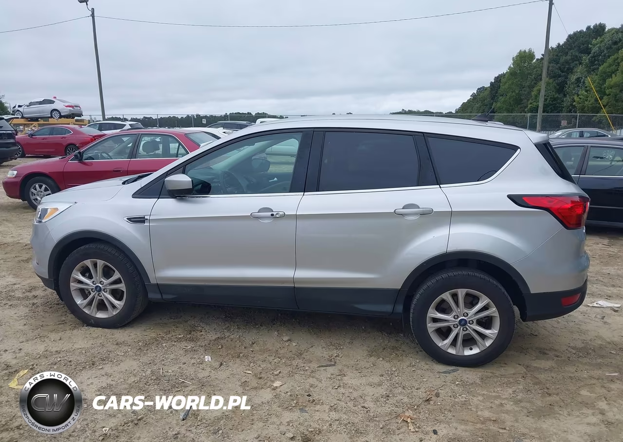 2019 Ford Escape Se VIN:1FMCU0GD5KUA25722 - 14