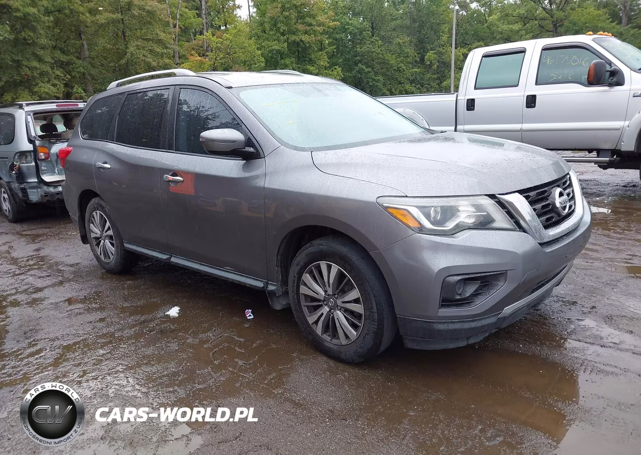2017 Nissan Pathfinder S