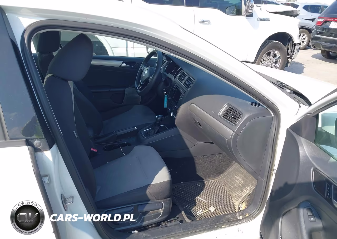 2018 Volkswagen Jetta 1.4T S VIN:3VW2B7AJ3JM215984 - 5