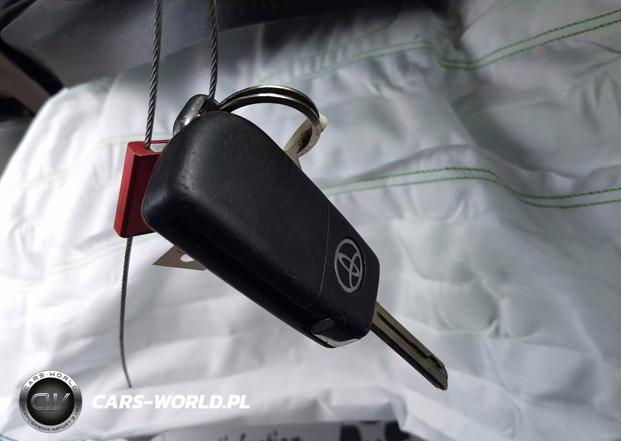 2019 Toyota Camry Le VIN:4T1B11HK6KU801752 - 11