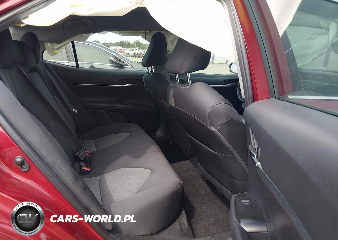 2019 Toyota Camry Le VIN:4T1B11HK6KU801752 - 8