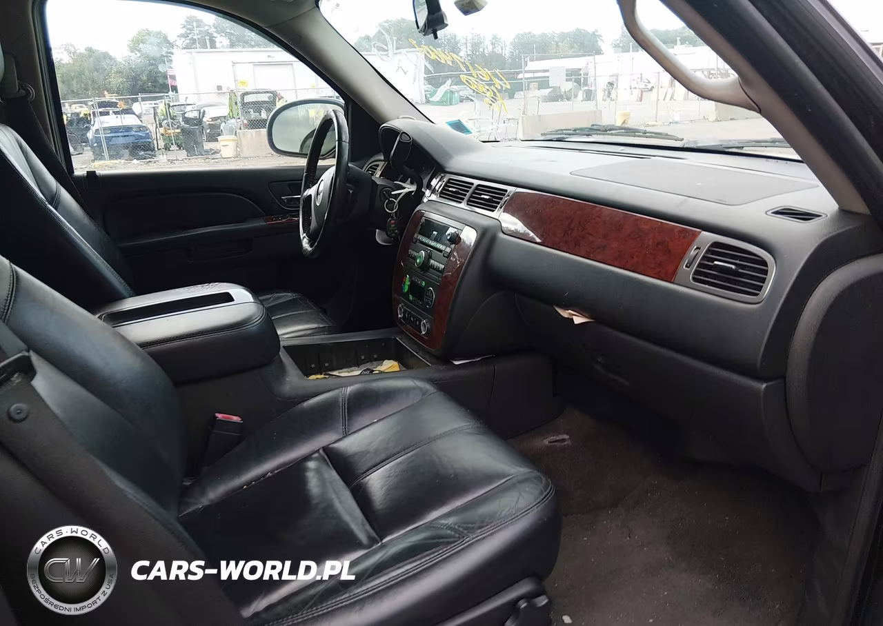 2010 Chevrolet Suburban 1500 Lt1 VIN:1GNUKJE31AR235063 - 5