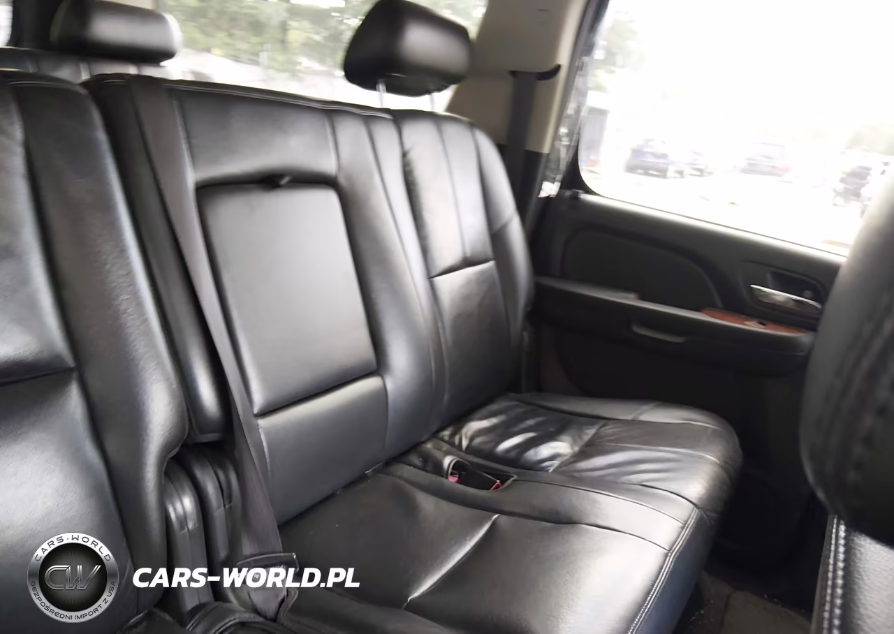 2010 Chevrolet Suburban 1500 Lt1 VIN:1GNUKJE31AR235063 - 8