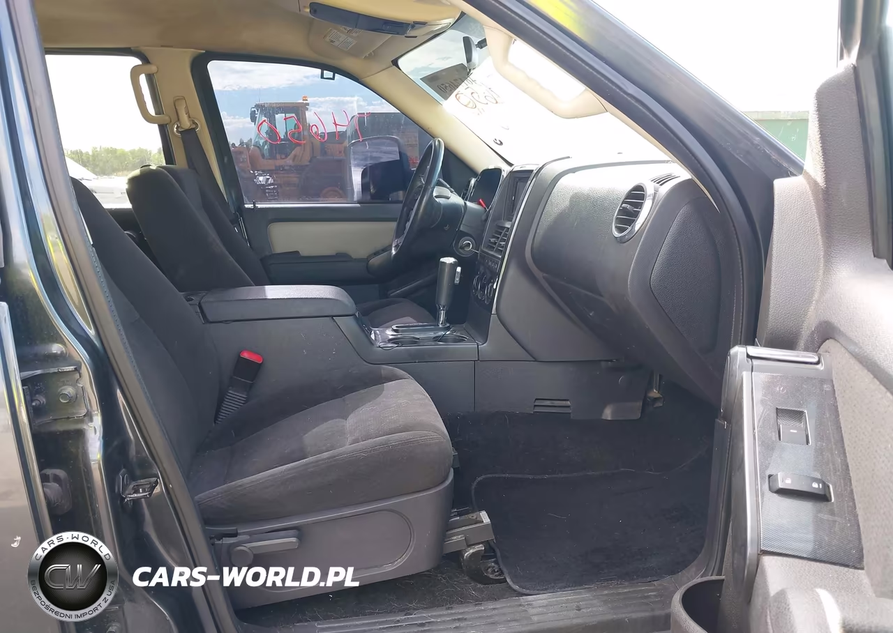 2010 Ford Explorer Xlt VIN:1FMEU7DE7AUA63143 - 5