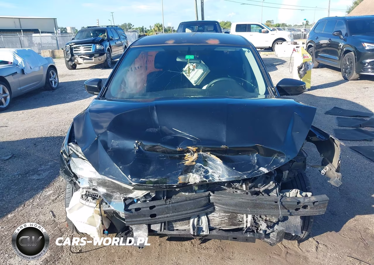 2018 Nissan Sentra S VIN:3N1AB7AP5JY308987 - 12