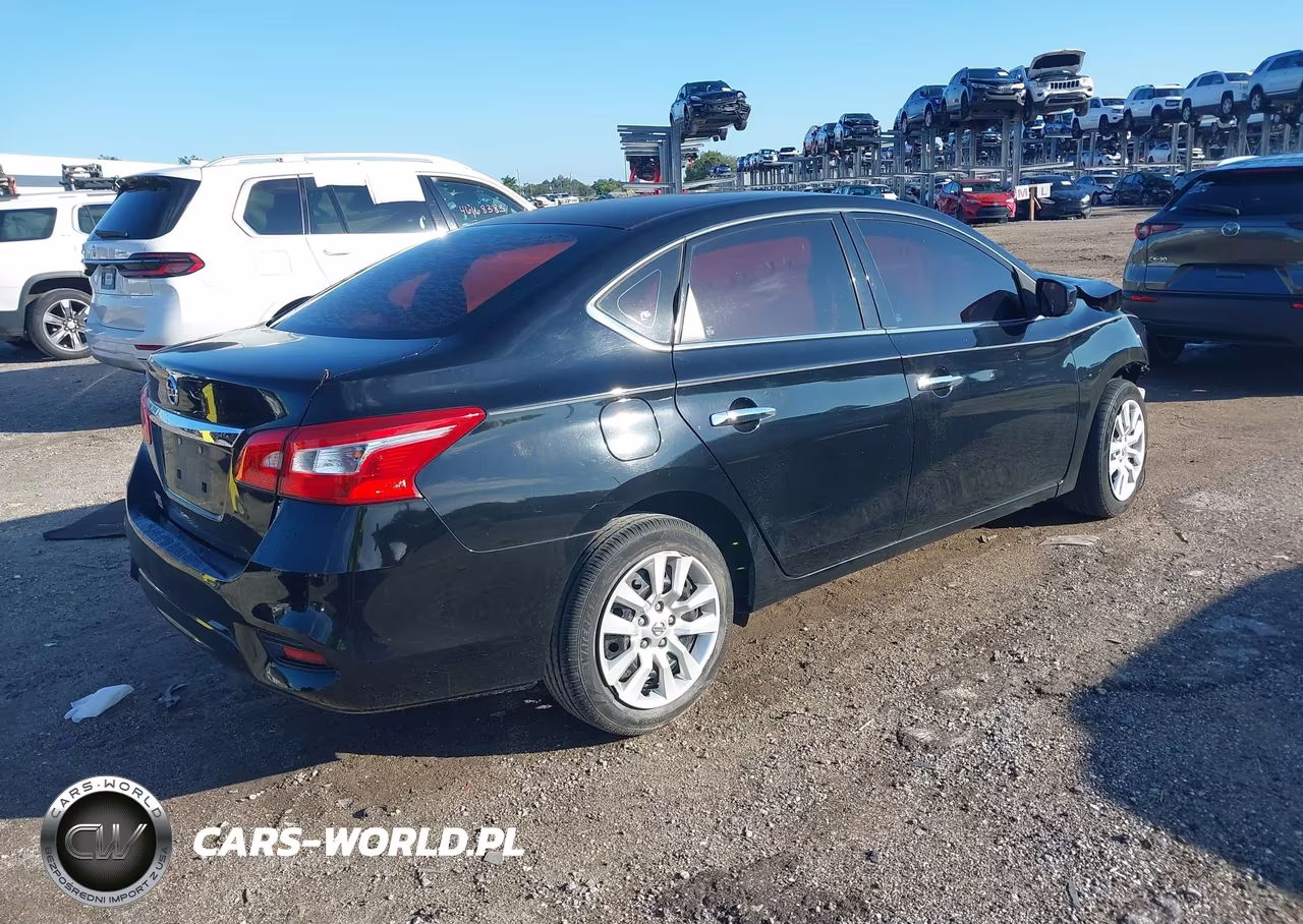 2018 Nissan Sentra S VIN:3N1AB7AP5JY308987 - 4
