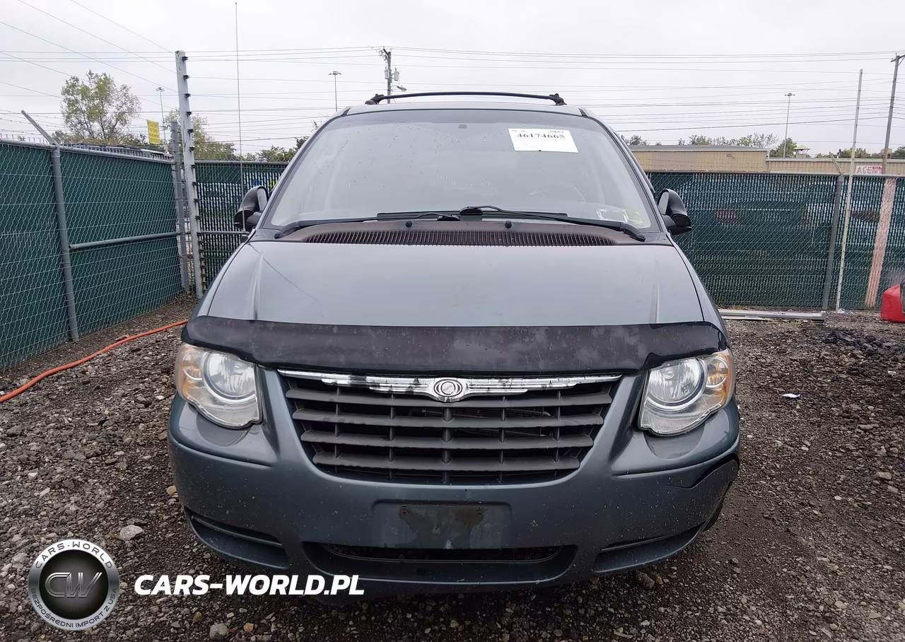 2005 Chrysler Town & Country Touring VIN:2C4GP54L35R259039 - 12