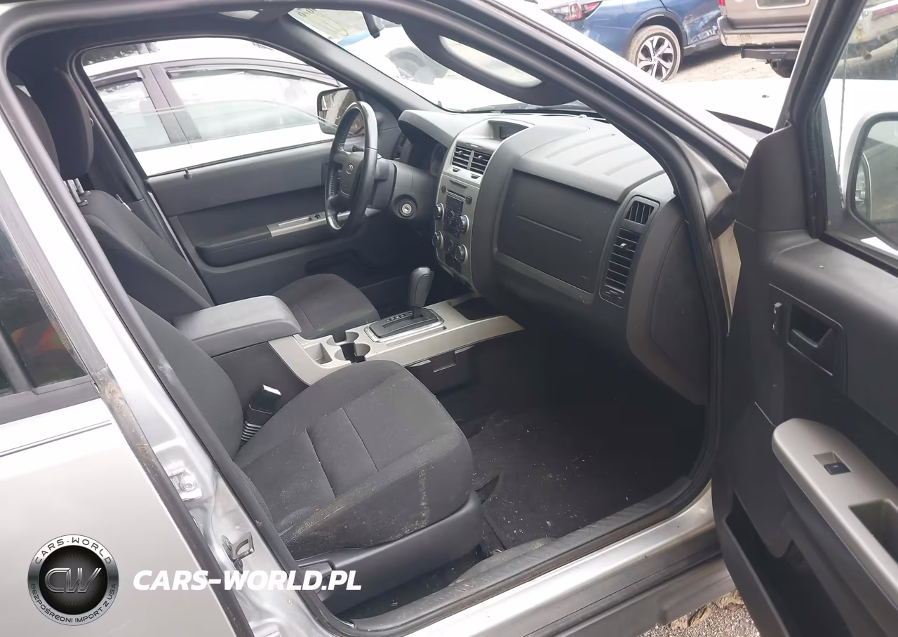 2010 Ford Escape Xlt VIN:1FMCU9D77AKB10493 - 5