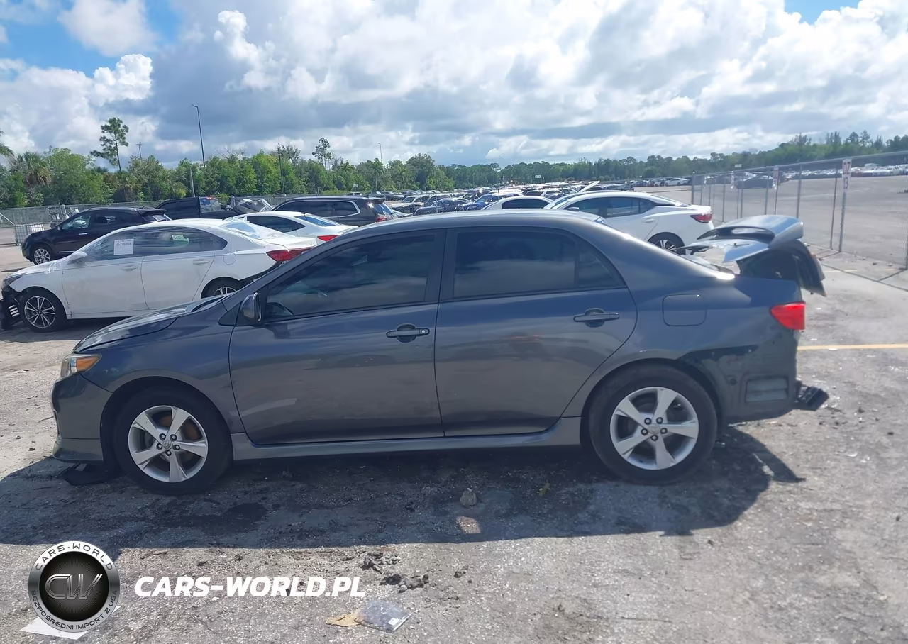 2011 Toyota Corolla S VIN:2T1BU4EE5BC570352 - 14
