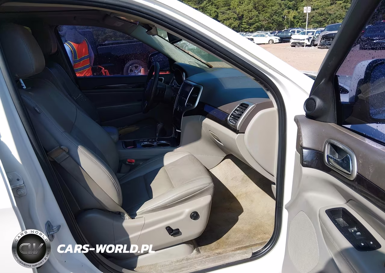2011 Jeep Grand Cherokee Laredo VIN:1J4RS4GG5BC521240 - 5