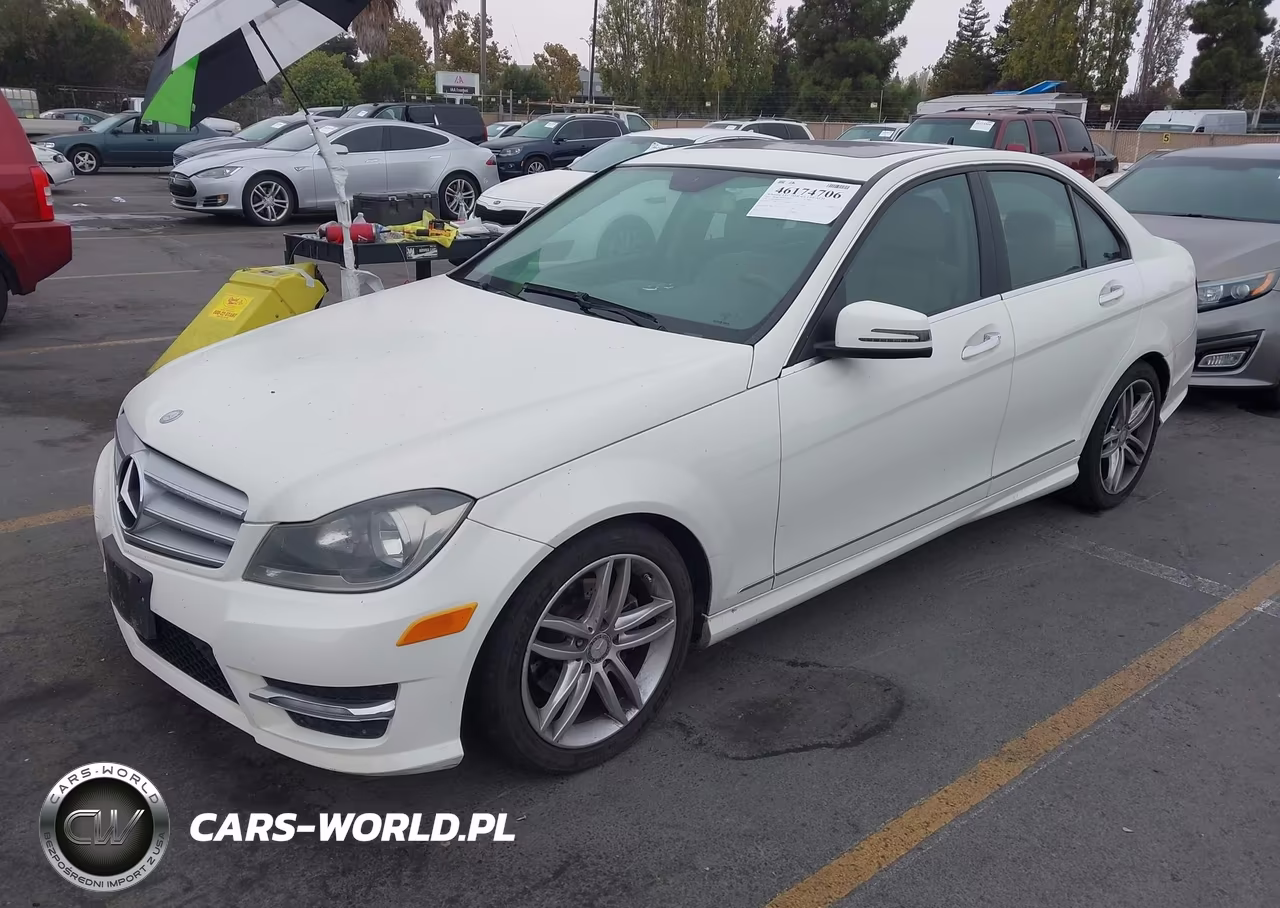 2012 Mercedes-Benz C 300 Sport 4Matic VIN:WDDGF8BB4CR230415 - 2