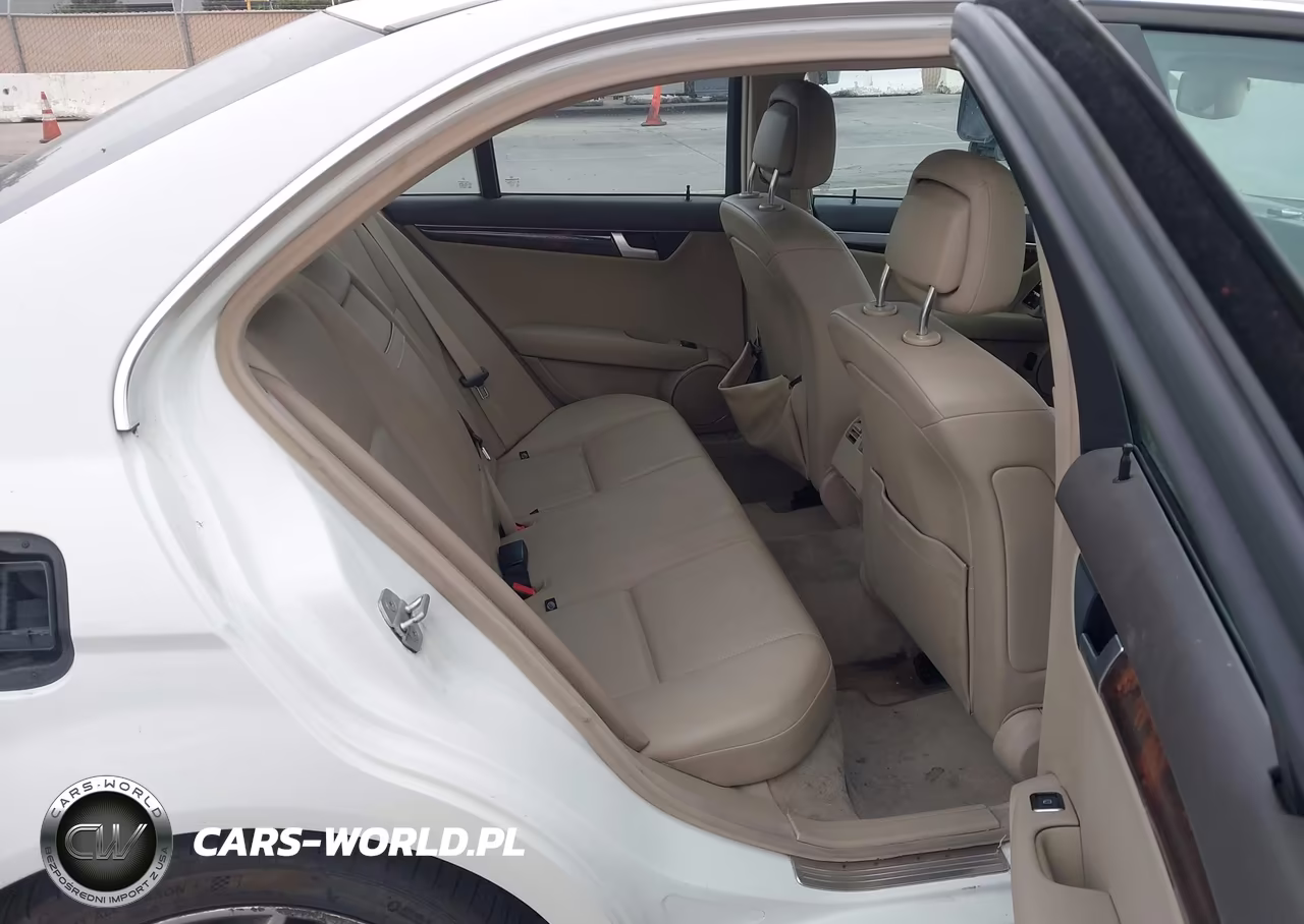 2012 Mercedes-Benz C 300 Sport 4Matic VIN:WDDGF8BB4CR230415 - 8