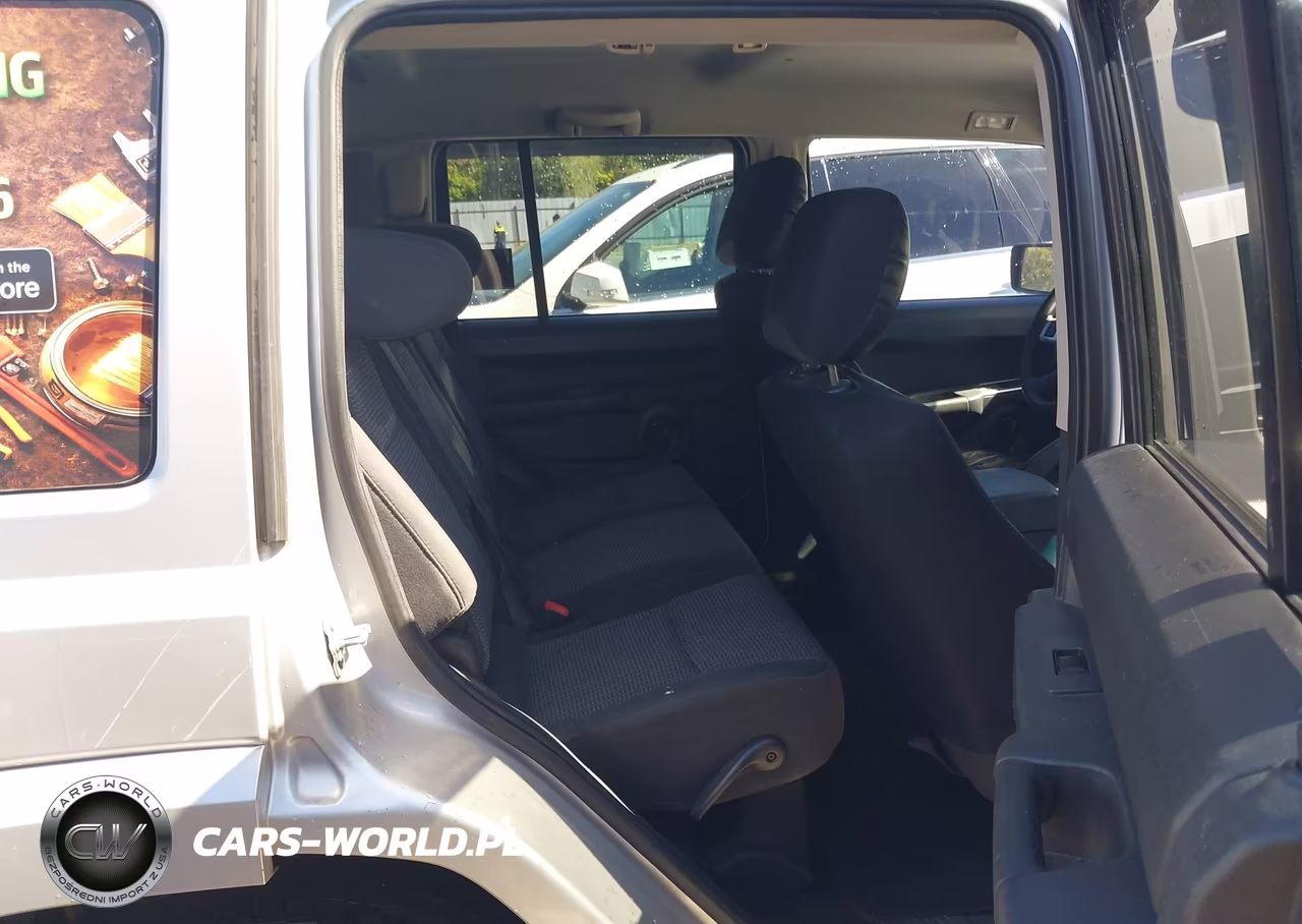 2008 Jeep Commander Sport VIN:1J8HH48K58C192544 - 8