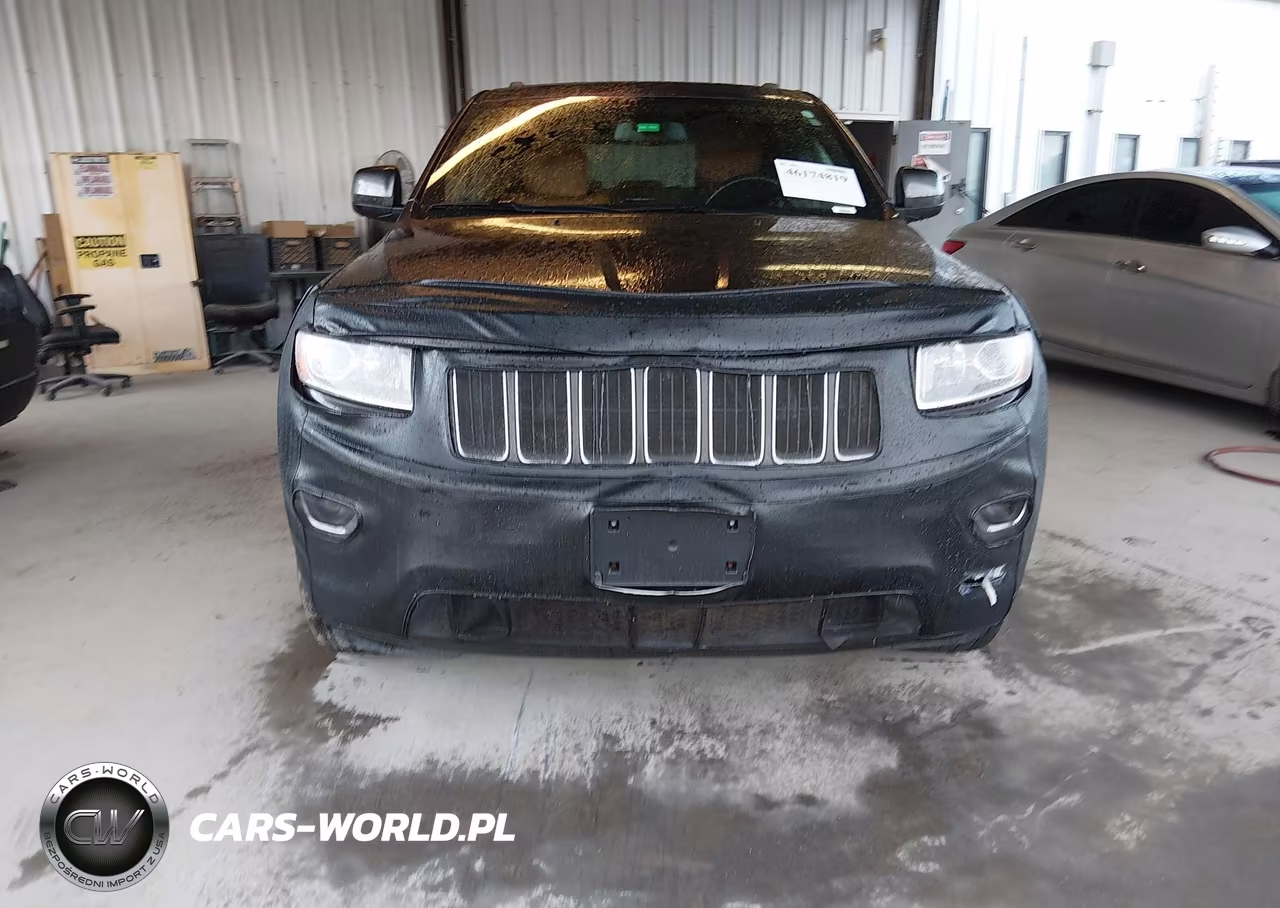 2015 Jeep Grand Cherokee Laredo VIN:1C4RJFAGXFC942745 - 12