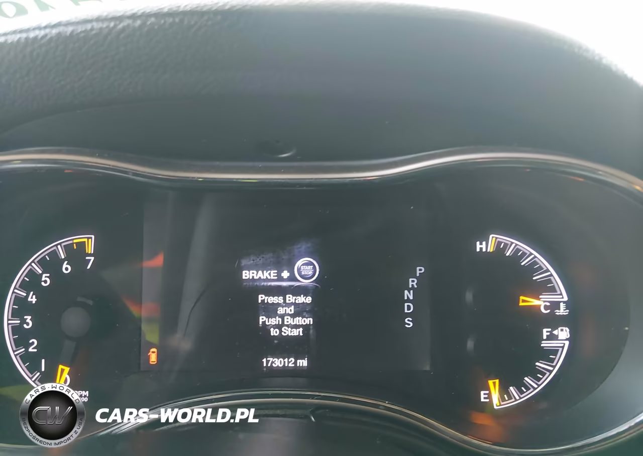 2015 Jeep Grand Cherokee Laredo VIN:1C4RJFAGXFC942745 - 7