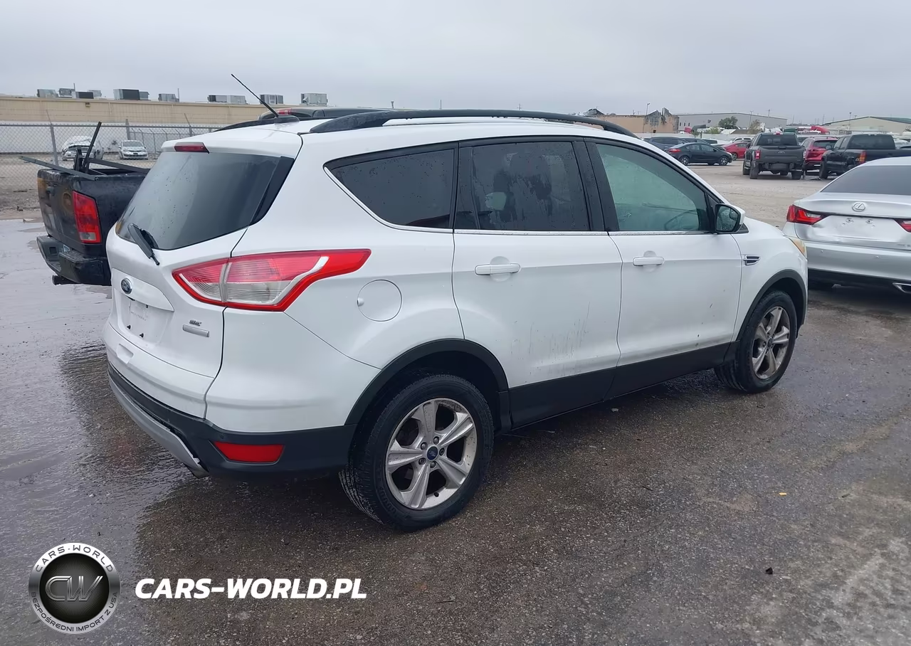2016 Ford Escape Se VIN:1FMCU0GXXGUB94359 - 4