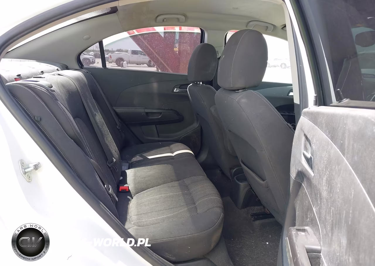 2018 Chevrolet Sonic Lt Auto VIN:1G1JD5SB6J4107366 - 8