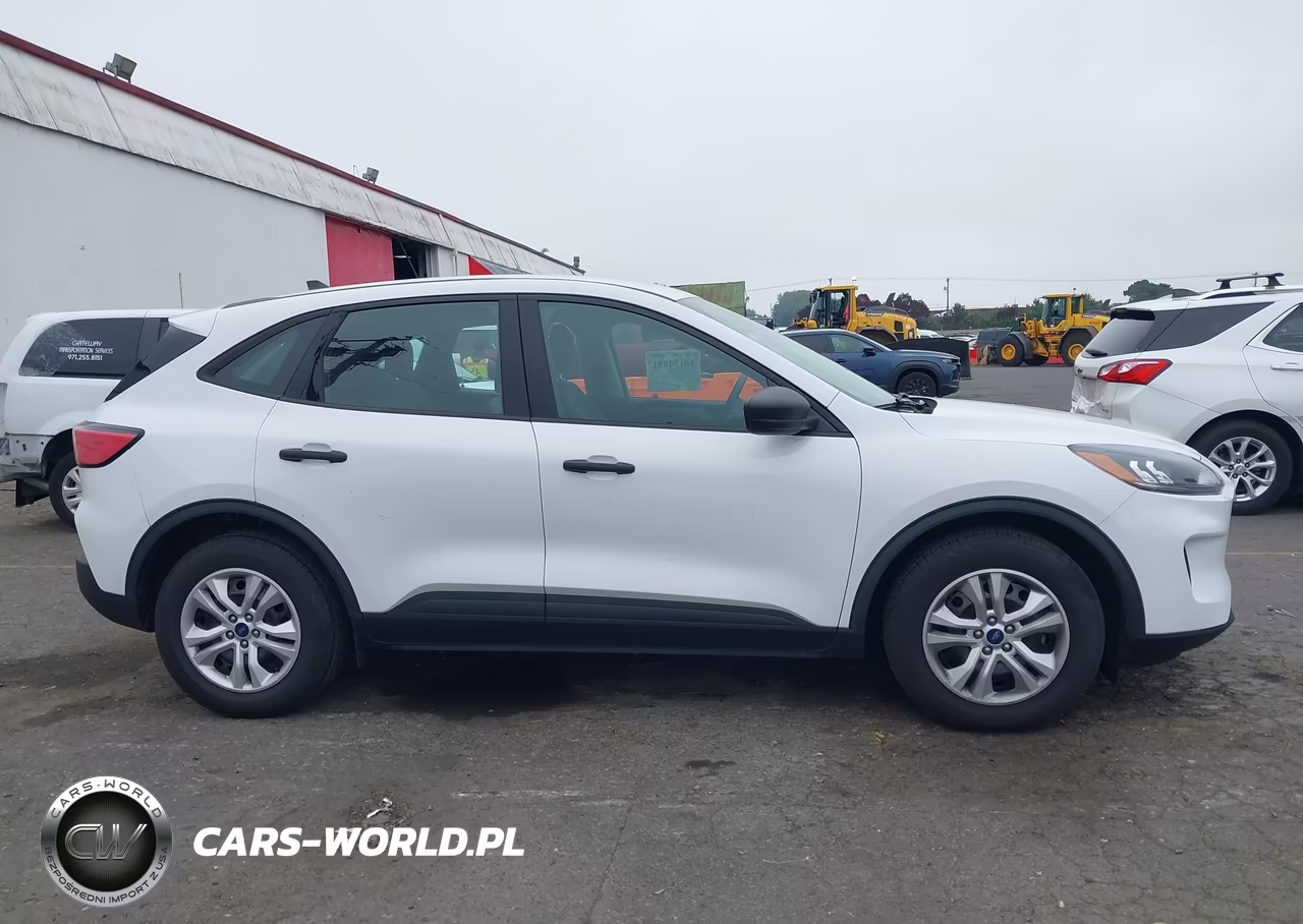 2020 Ford Escape S VIN:1FMCU0F66LUC38974 - 13
