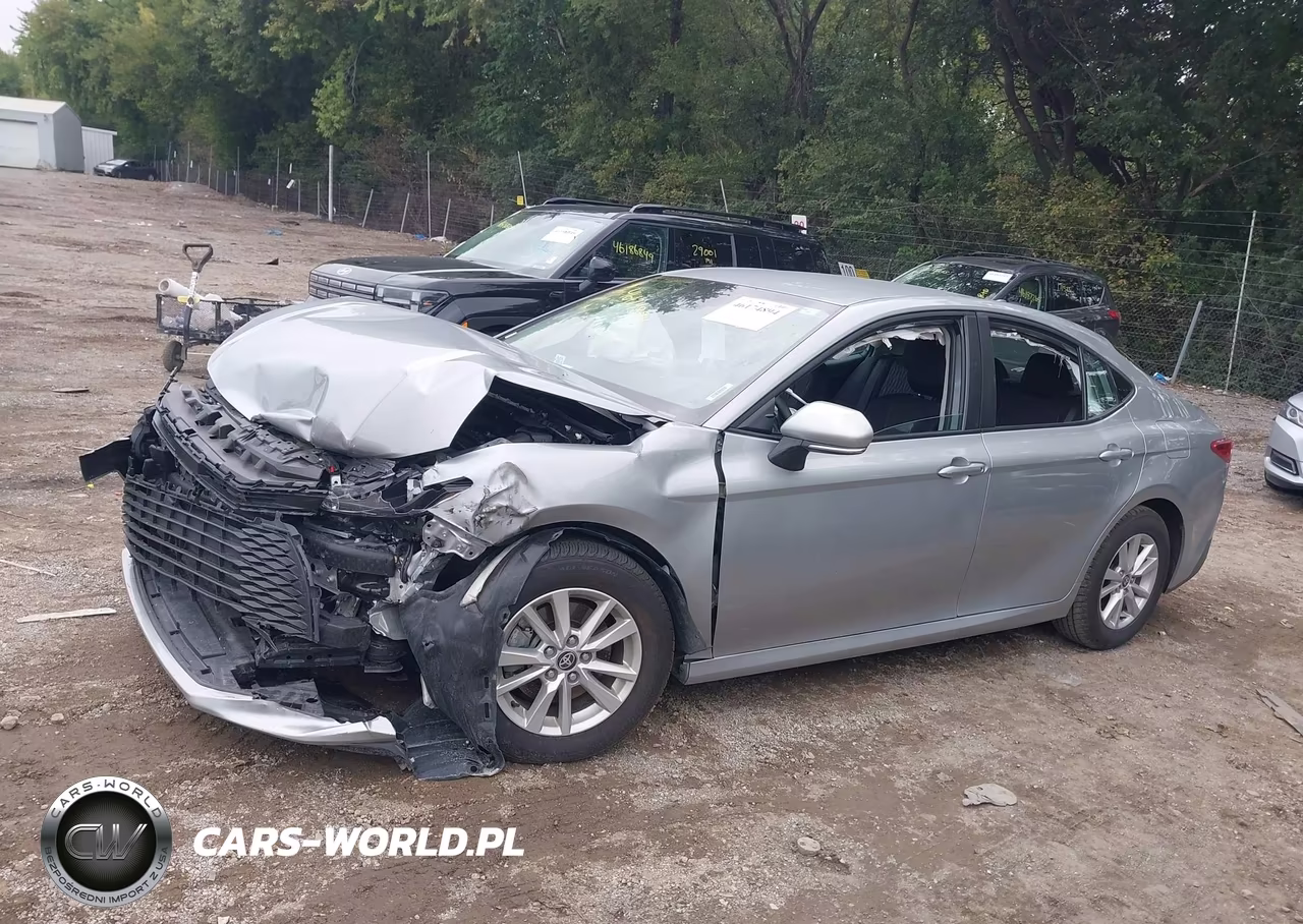 2025 Toyota Camry Le VIN:4T1DAACK6SU103223 - 14