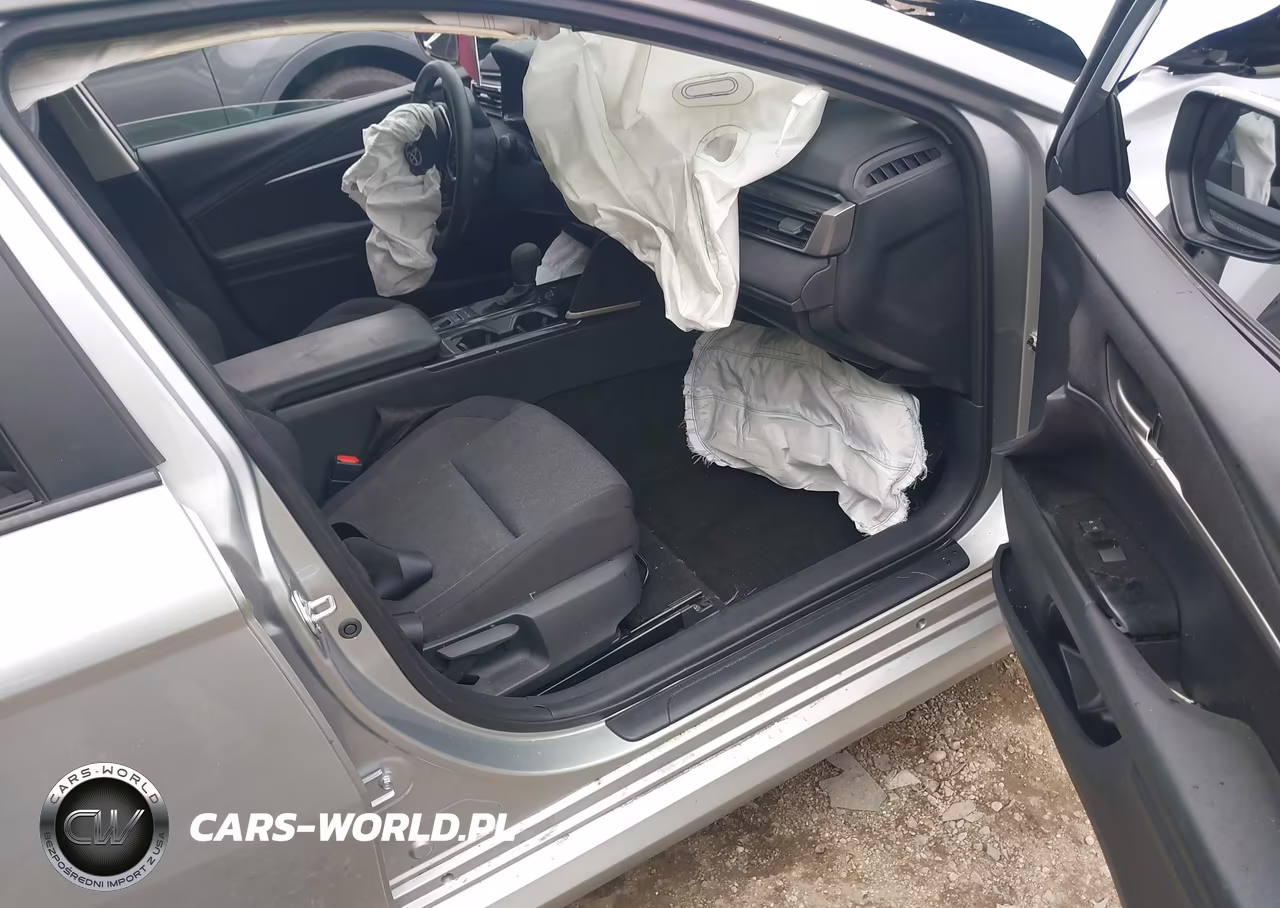 2025 Toyota Camry Le VIN:4T1DAACK6SU103223 - 5