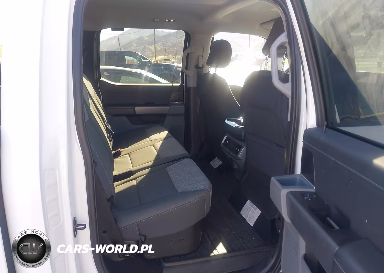 2023 Ford F-150 Xlt VIN:1FTFW1E56PKE16037 - 8