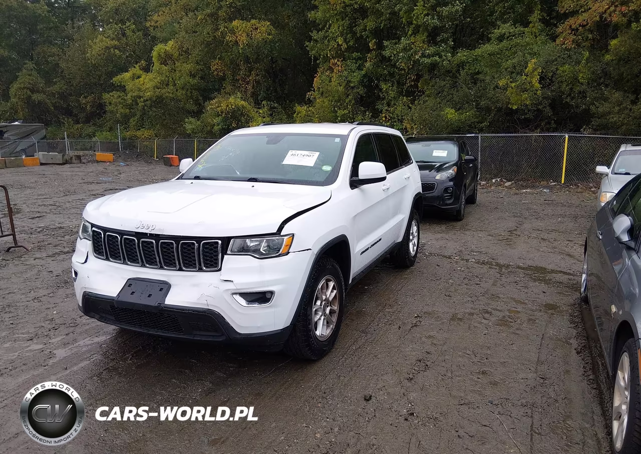 2018 Jeep Grand Cherokee Laredo E 4X4 VIN:1C4RJFAG4JC479350 - 2