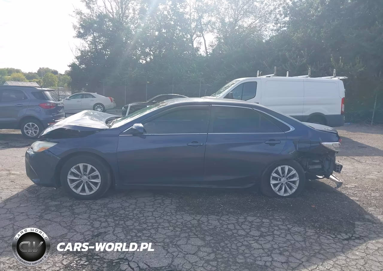 2015 Toyota Camry Le VIN:4T4BF1FK4FR512711 - 13