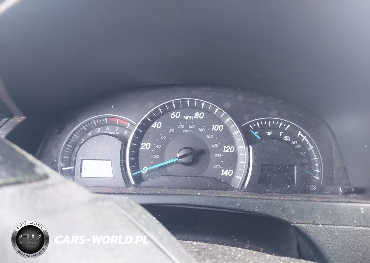 2015 Toyota Camry Le VIN:4T4BF1FK4FR512711 - 14