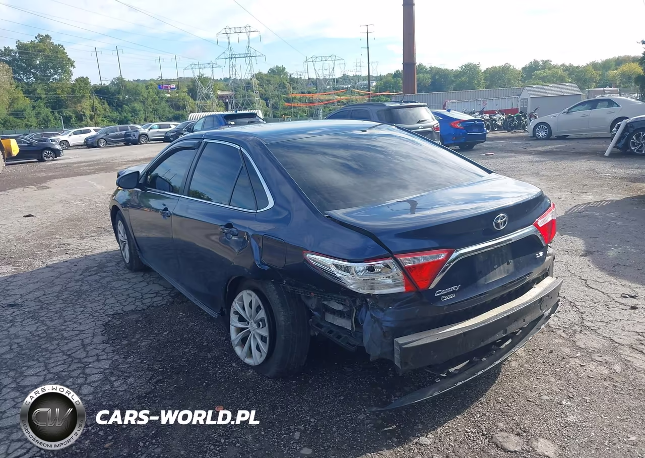 2015 Toyota Camry Le VIN:4T4BF1FK4FR512711 - 3