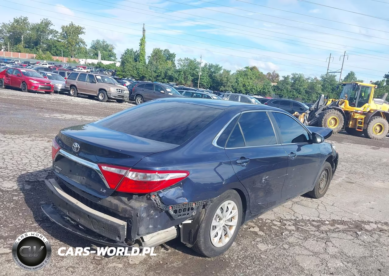 2015 Toyota Camry Le VIN:4T4BF1FK4FR512711 - 4